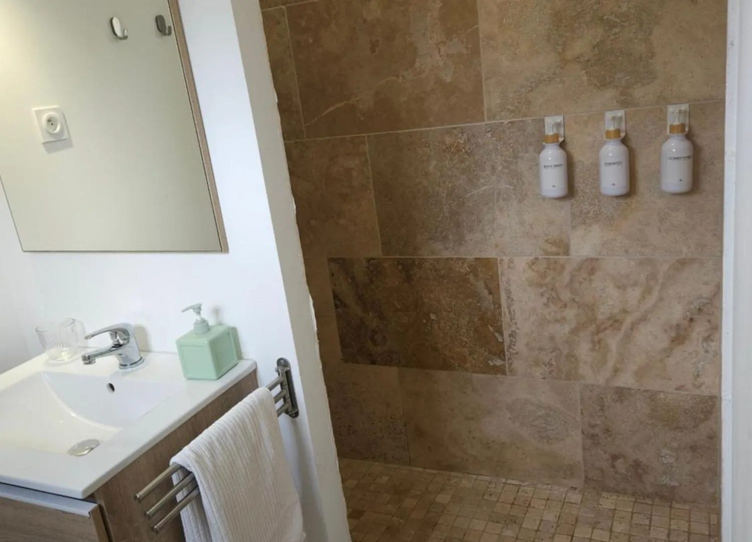 Havre De Paix Climatise Vers Gordes - Spa & Nature Beaumettes 0*,  France